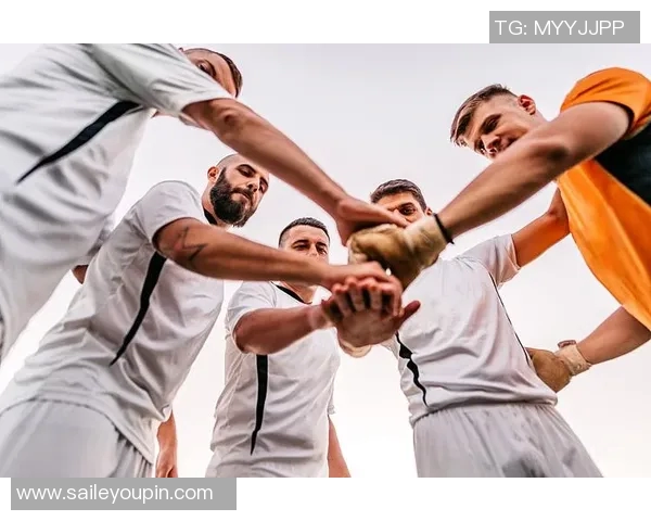 足球明星群体合影素材免费下载尽享精彩瞬间与球场魅力 足球明星群体合影素材免费下载尽享精彩瞬间与球场魅力