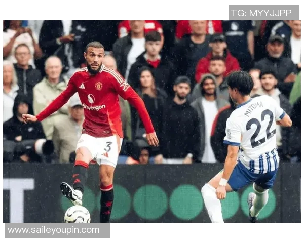 曼联主场迎战南安普顿争夺英超宝贵三分的激烈对决