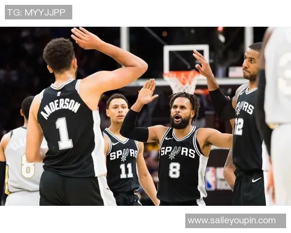 激战十季后赛马刺与小牛的巅峰对决回顾与分析 激战十季后赛马刺与小牛的巅峰对决回顾与分析